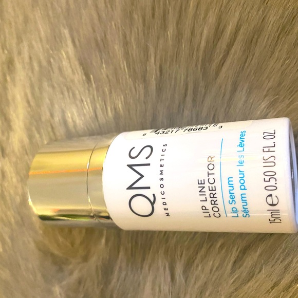 Lip Line Corrector - Picture 2 of 5